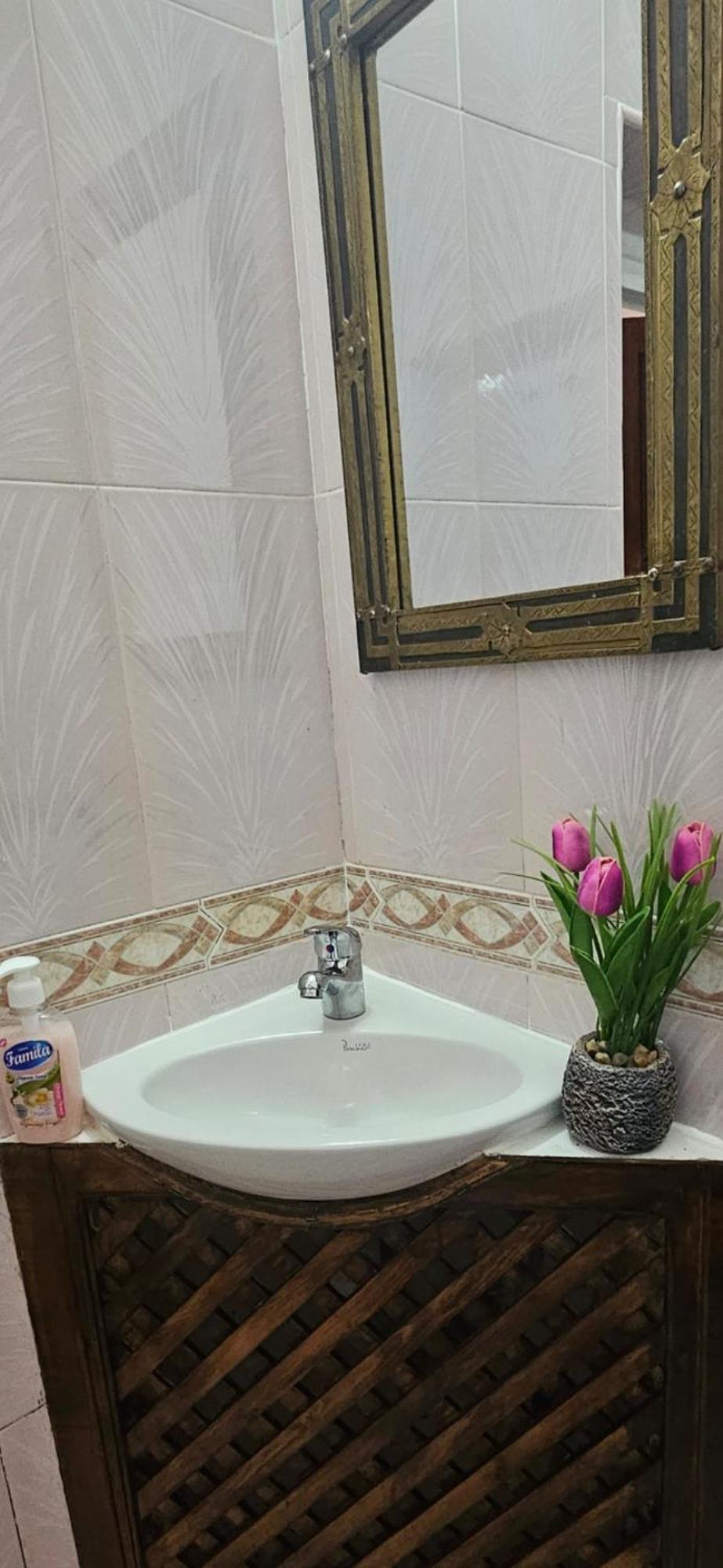 Pensión Dar Dikrayat 3*
