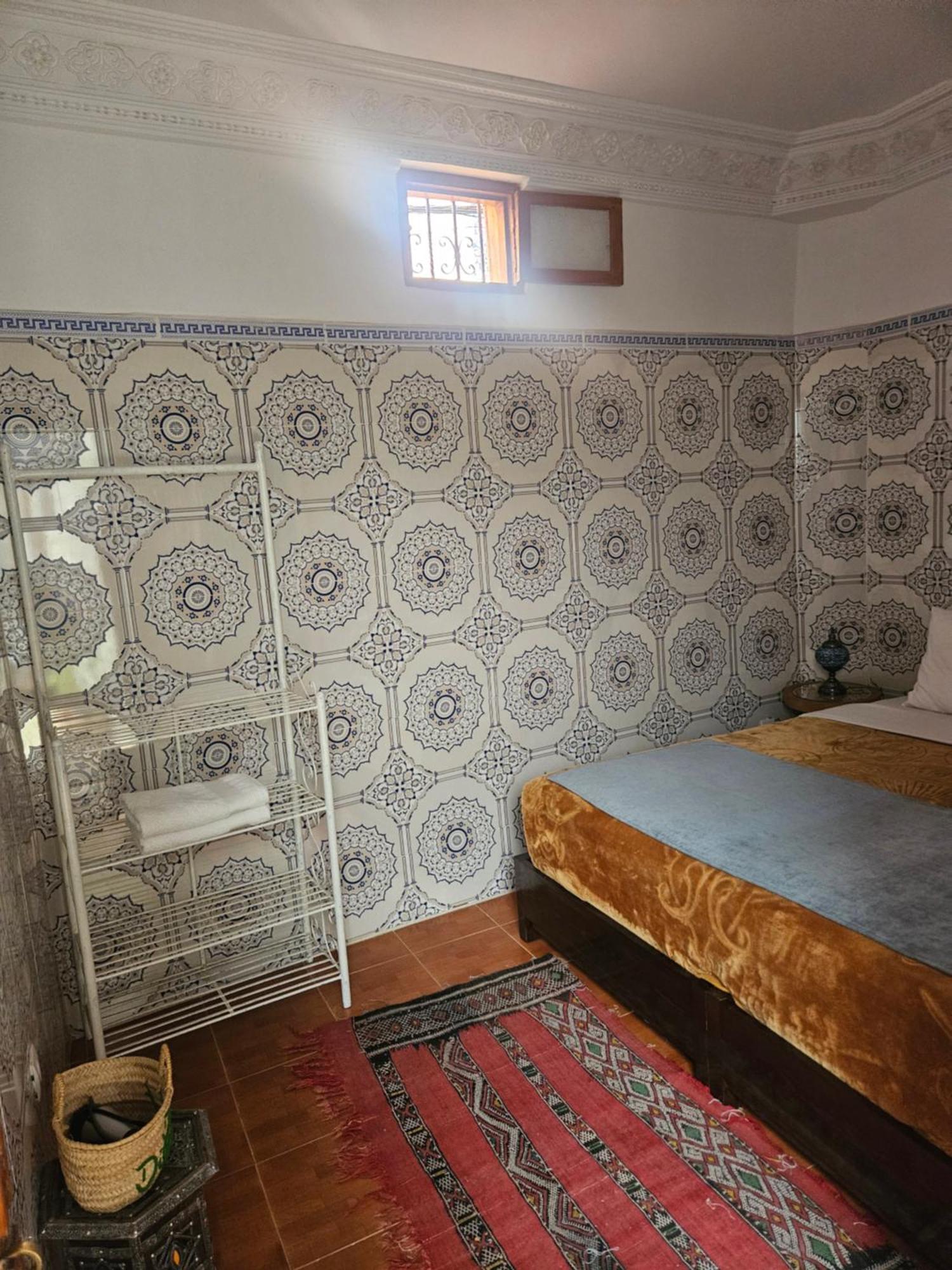 Pensión Dar Dikrayat 3*