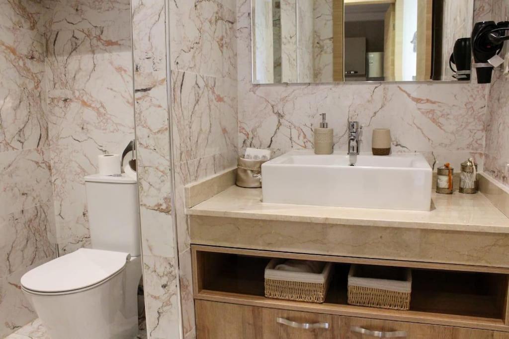 Apartment Spacieux Appart Tout Confort Avec Piscine Et Jardin *