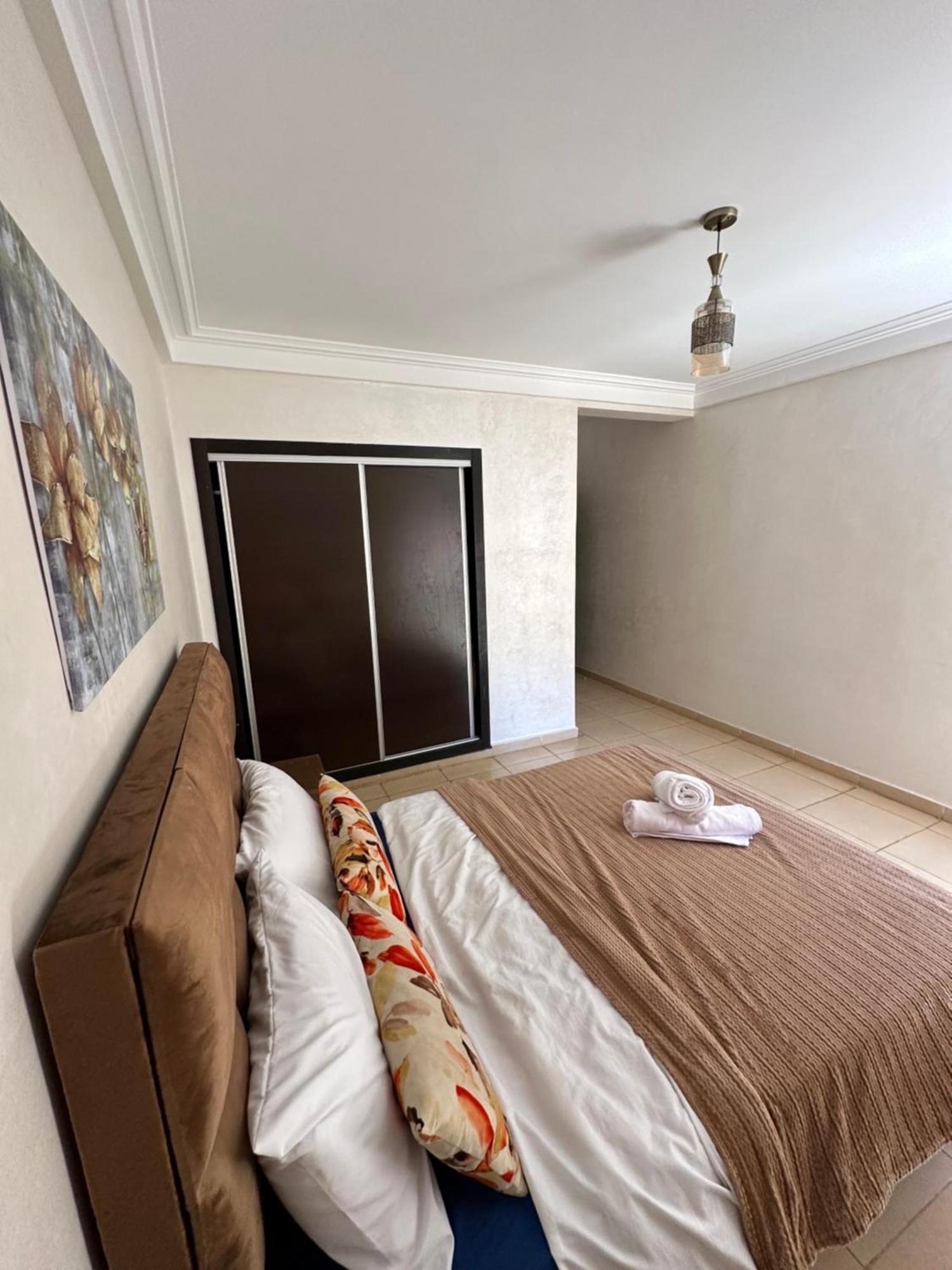 Rita : Vue, Piscine ,confort ! Apartment *