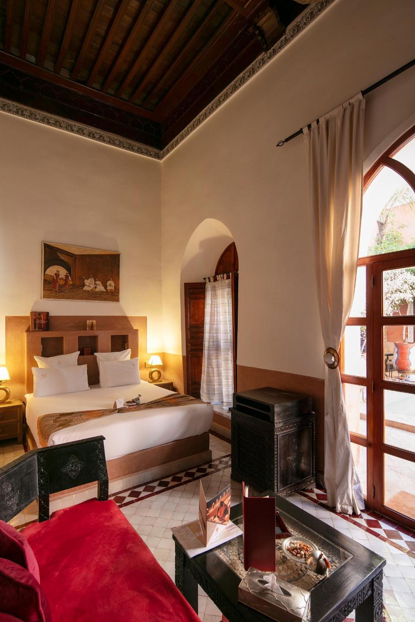 Riad Alili 2*