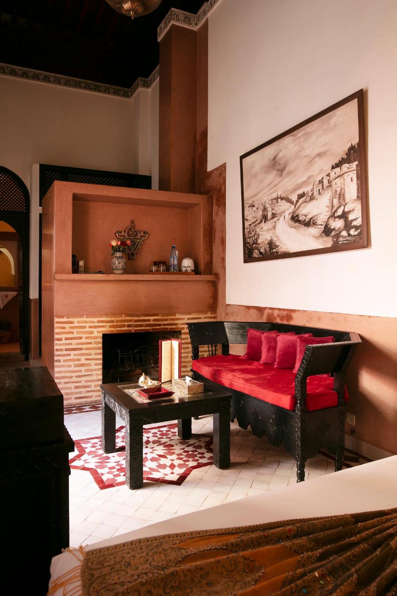 Alili Riad 2*