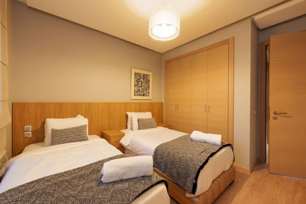 Poolside Apartment's-green View Appartamento *