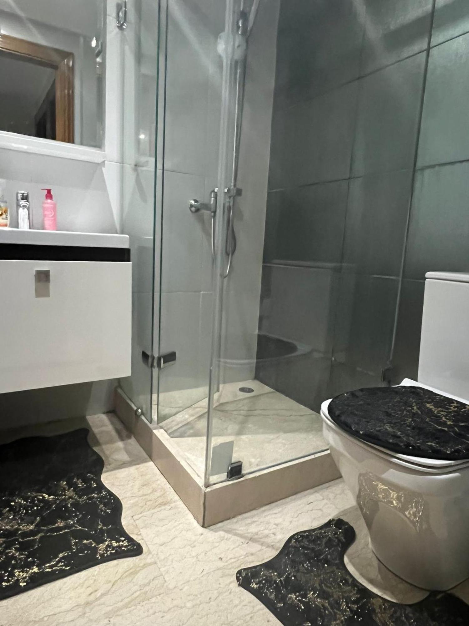 Apartment En Pleine Centre Gueliz En Face Theatre Royal *