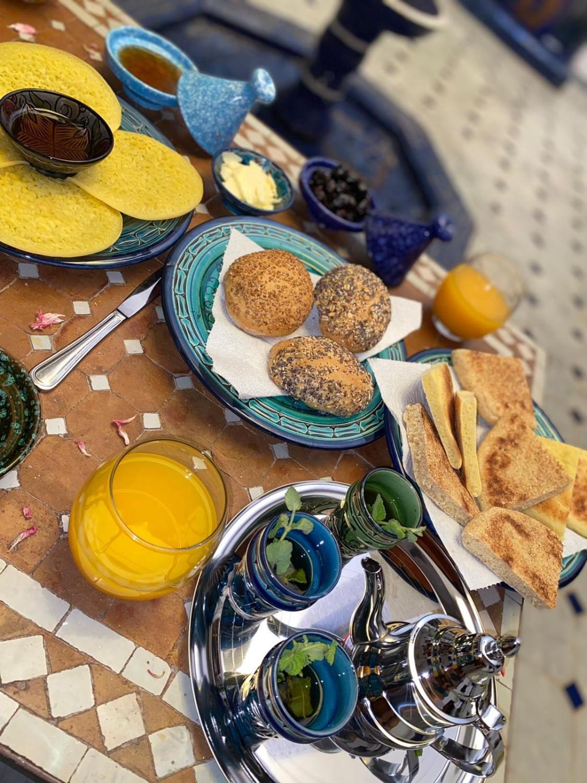 La Perla Bianca Bed & Breakfast *