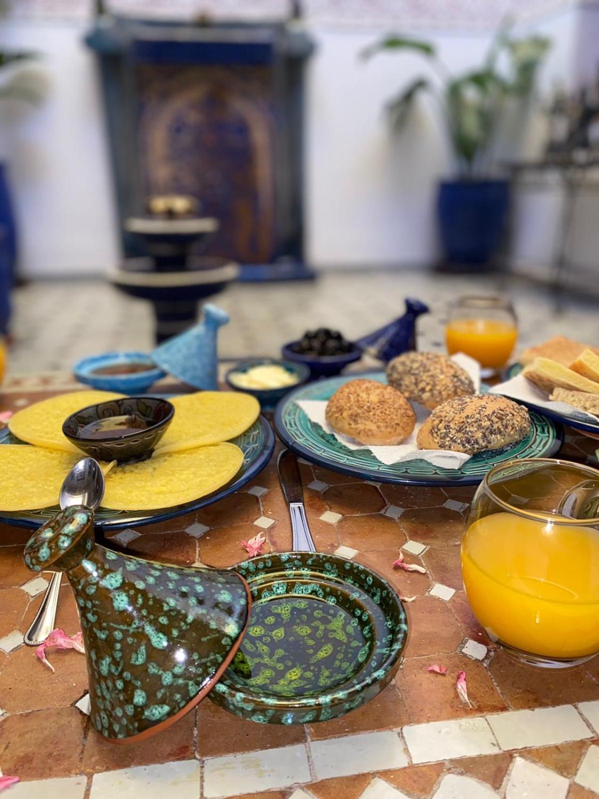 La Perla Bianca Bed & Breakfast *