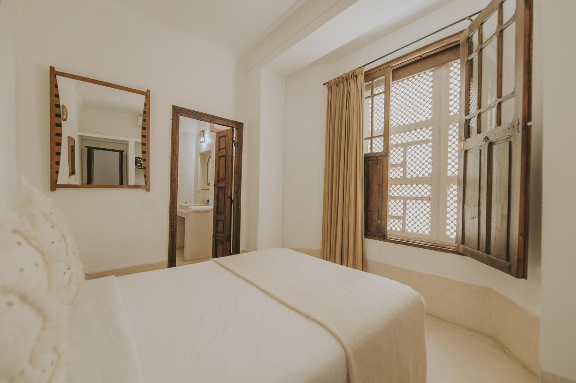 Palais Chadmi Riad *