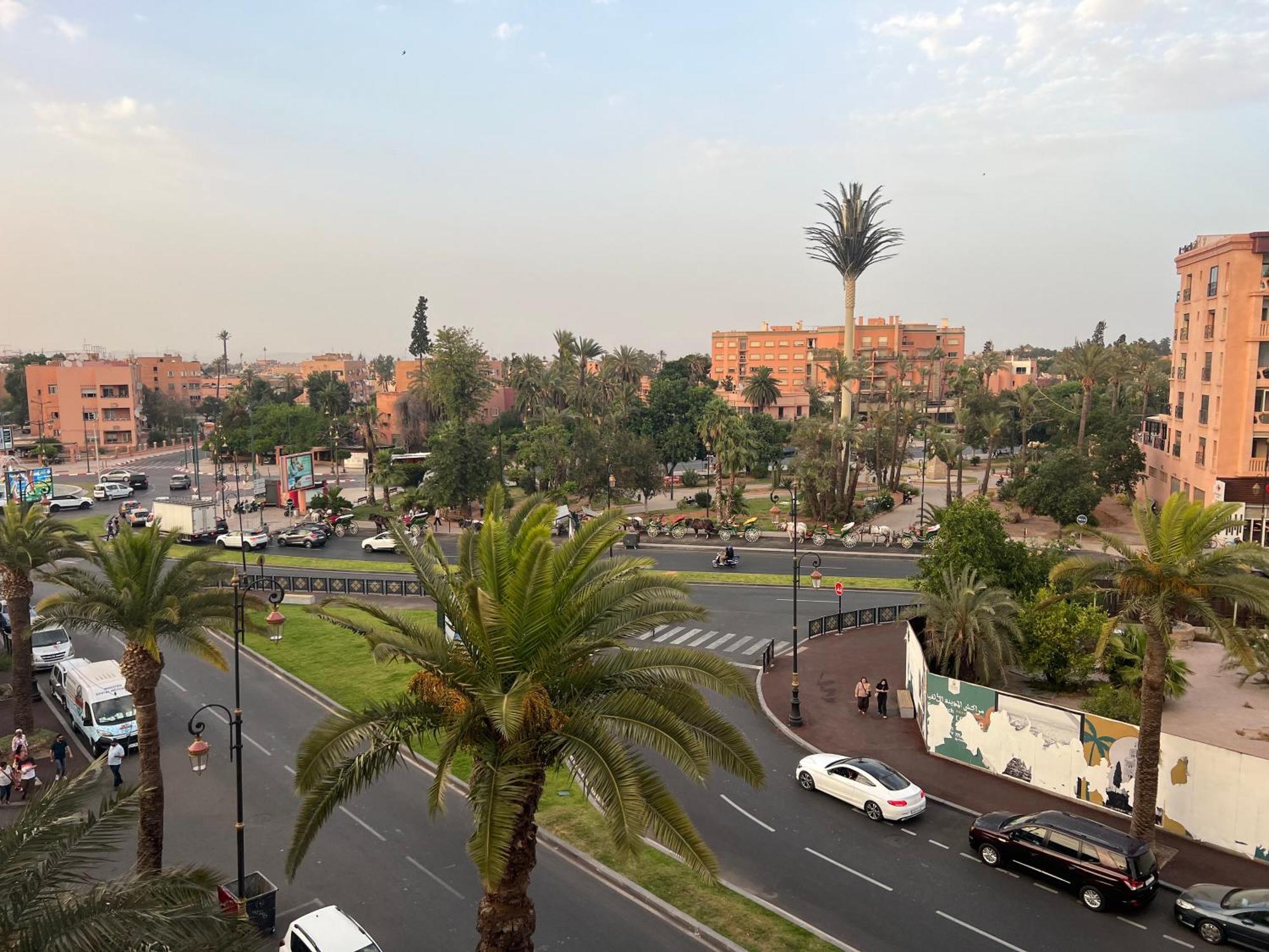 Dans Triangle D'or * Marrakesh