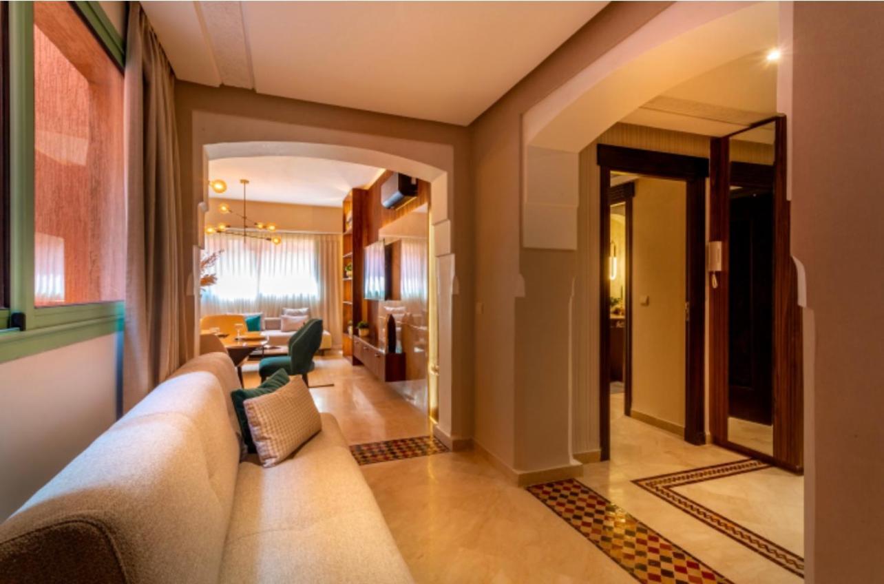De Luxe Avec Piscine, Hivernage Appartement *