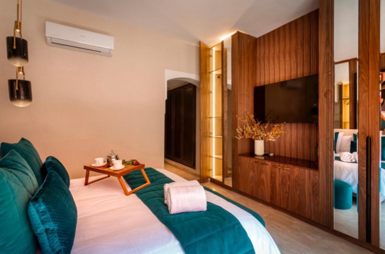 Appartement De Luxe Avec Piscine, Hivernage *