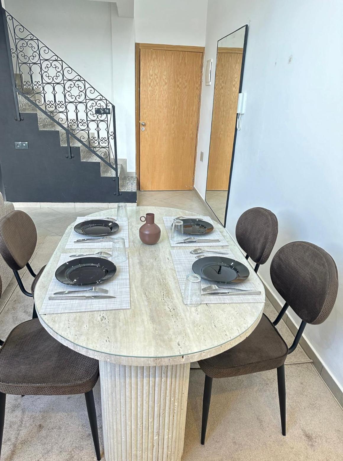 Duplex Au Calme Proche Gare Wifi Apartment