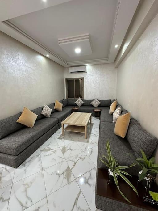 El Ghali Apartment, 2 Bedroom,2 Bathroom Appartement *