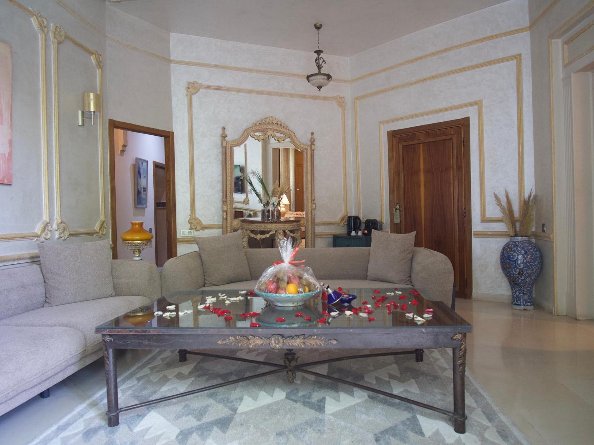 Sillage Palace Hotel
