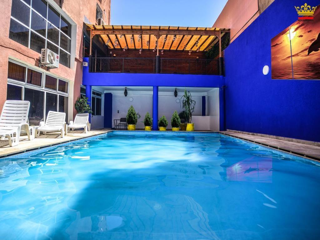 Apart Larbi Hostel *
