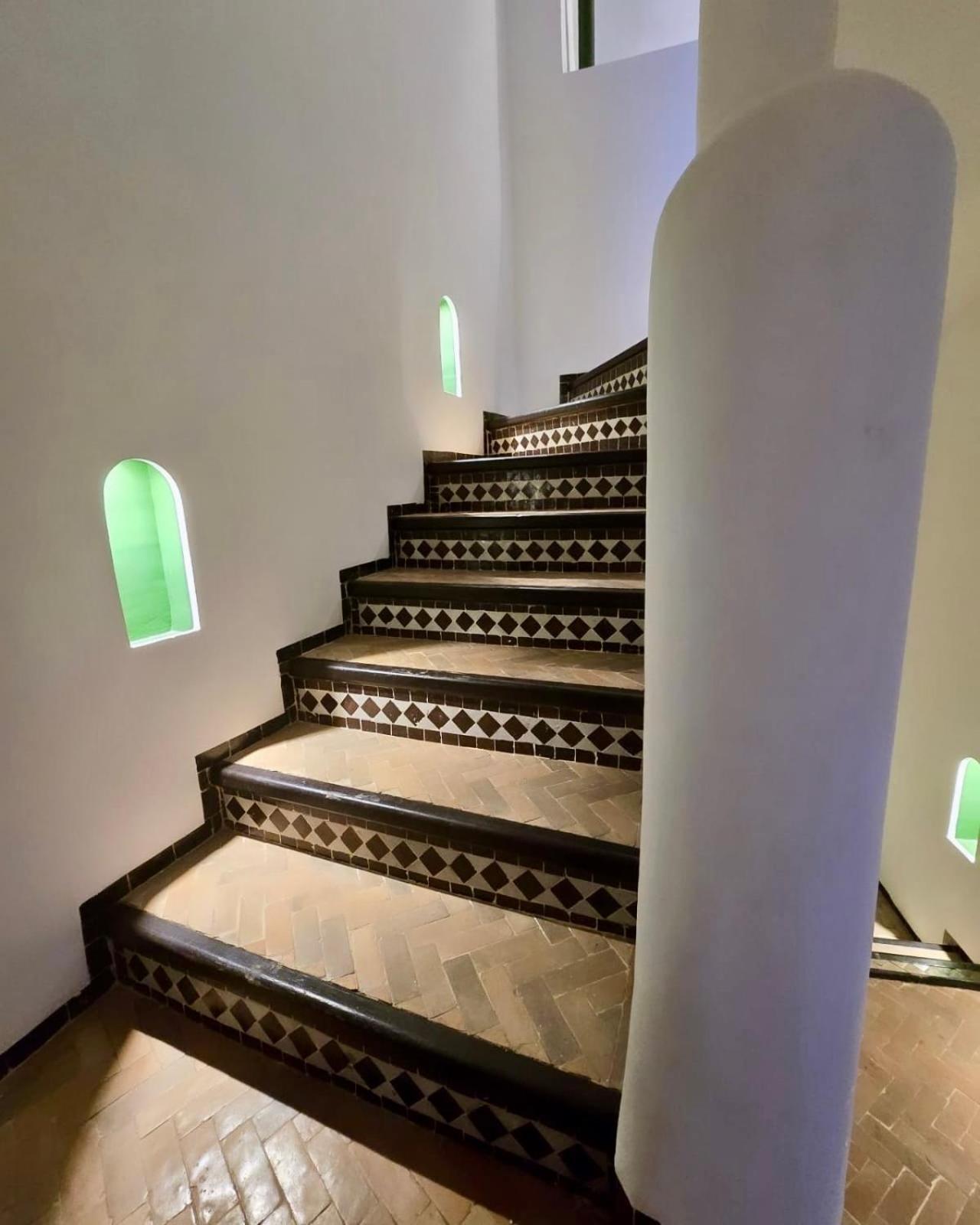 Bed & Breakfast Awatif Le 36
