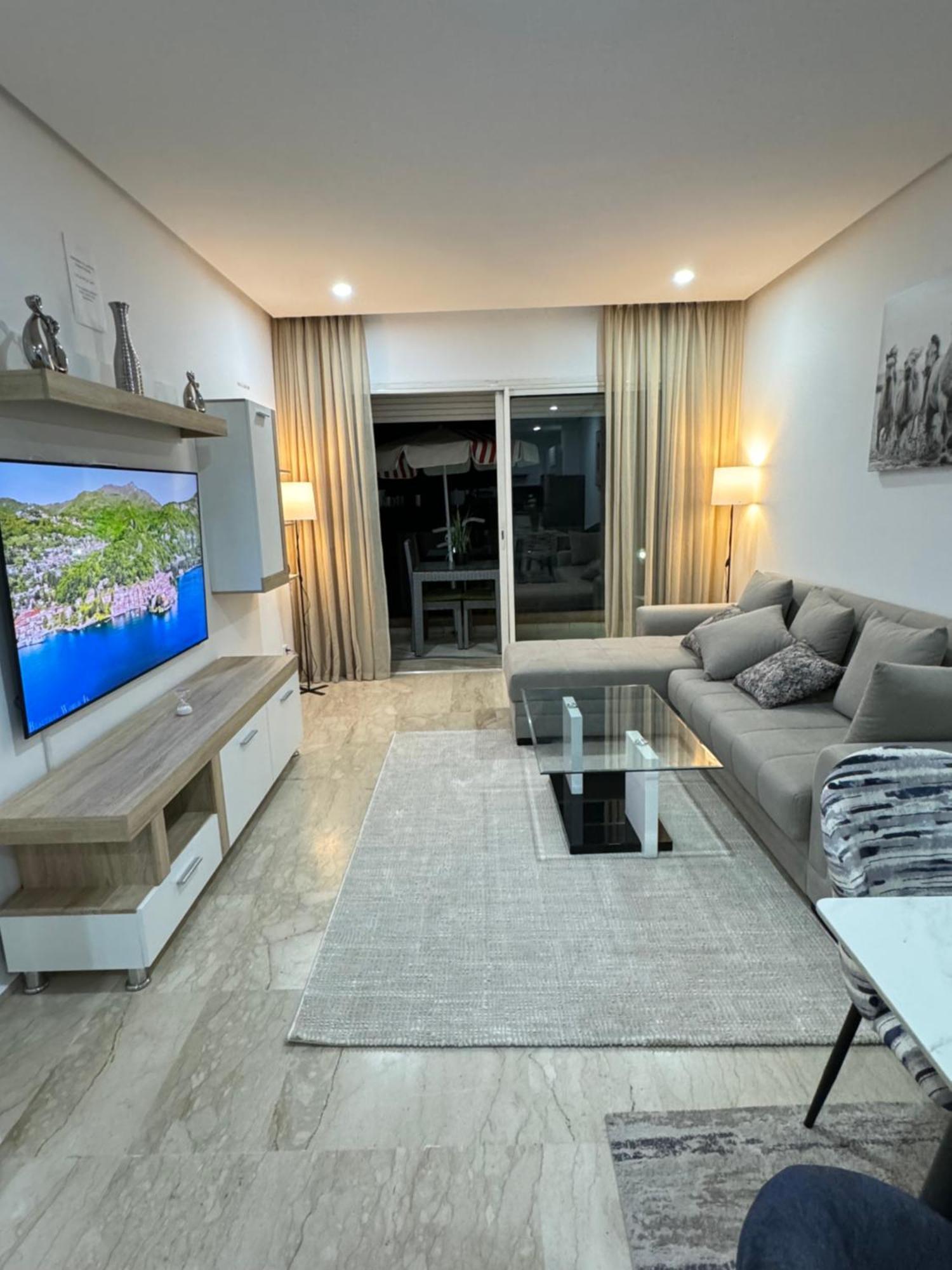 Fresh Modern Flat With Spacious And Bathroom Marrakesh