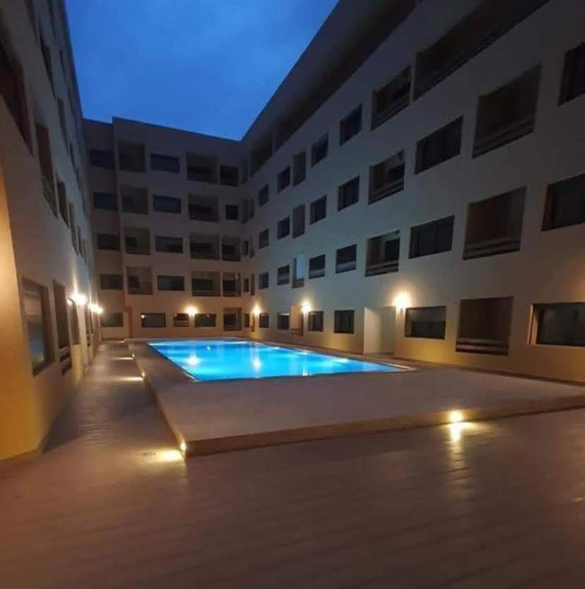 Appartement Centre Gueliz Avec Balcon Vue Piscine