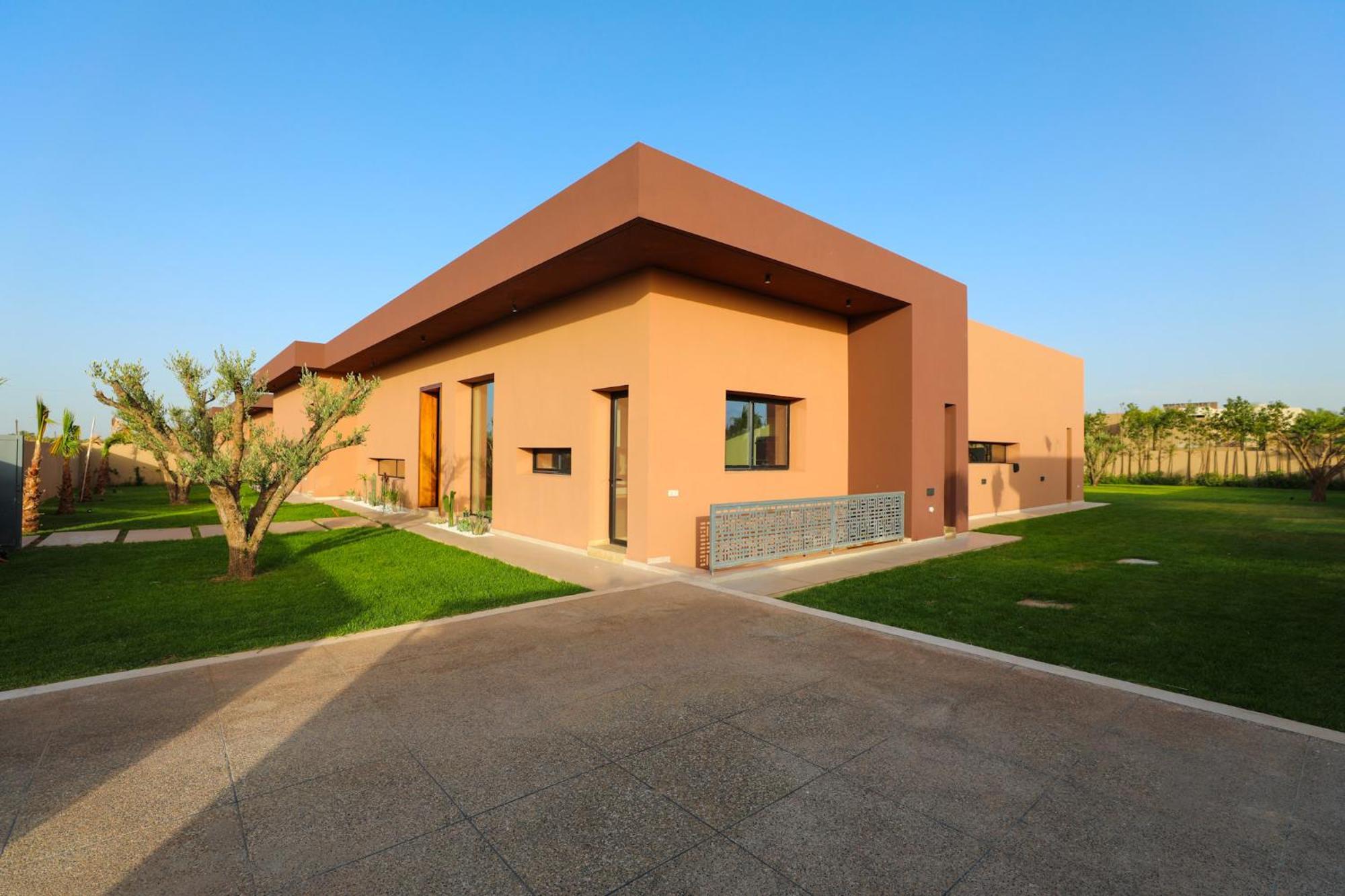 Rt2l Villa *