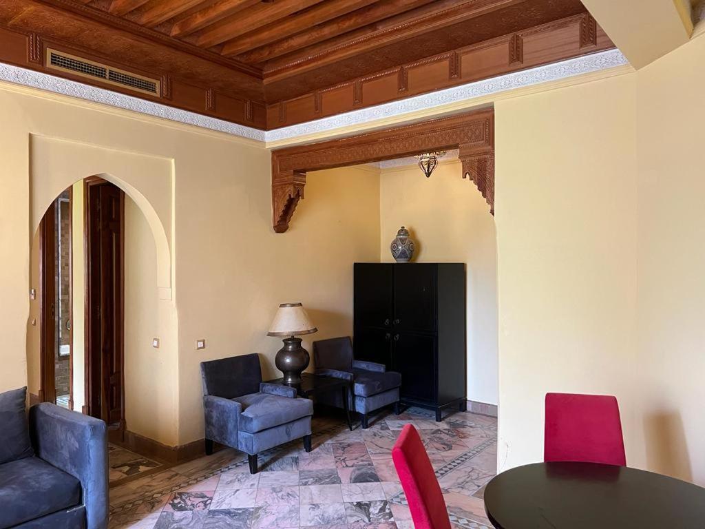 Appartement Vue Piscine Palmerie