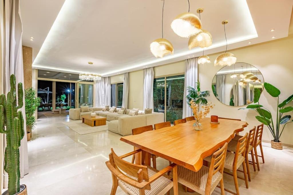 Villa Bahamas , Luxe Et Elegance & Piscine Chauffee, Jacuzzi Marrakesh