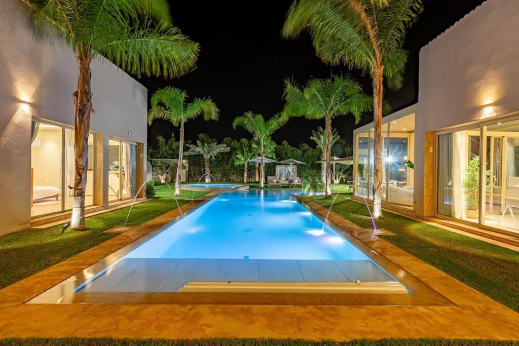 Villa Bahamas , Luxe Et Elegance & Piscine Chauffee, Jacuzzi Marrakesh