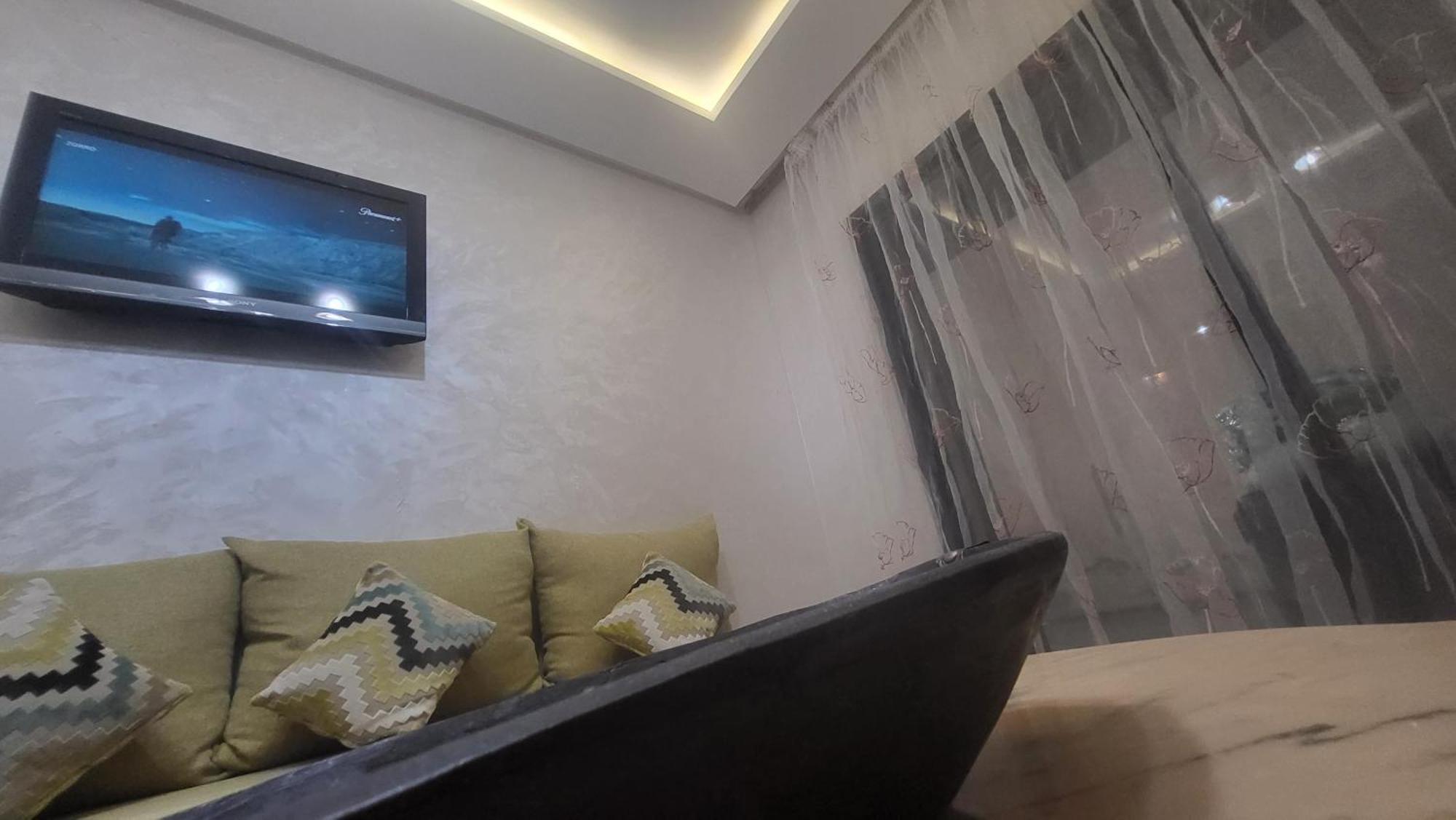 Gueliz,wifi Tres Debit,parking Apartamento