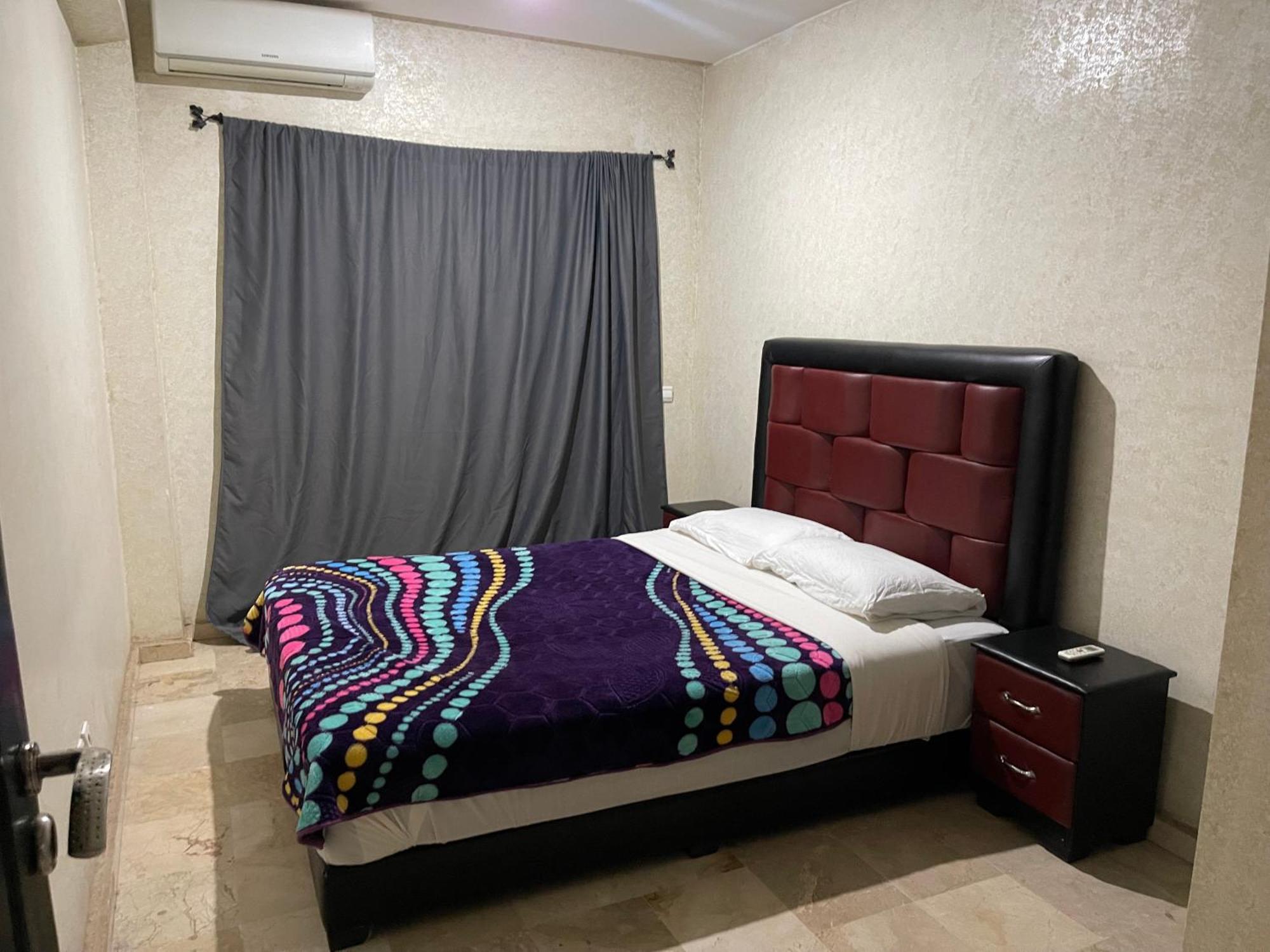 24 4em Etage Avec Balcon Apartamento