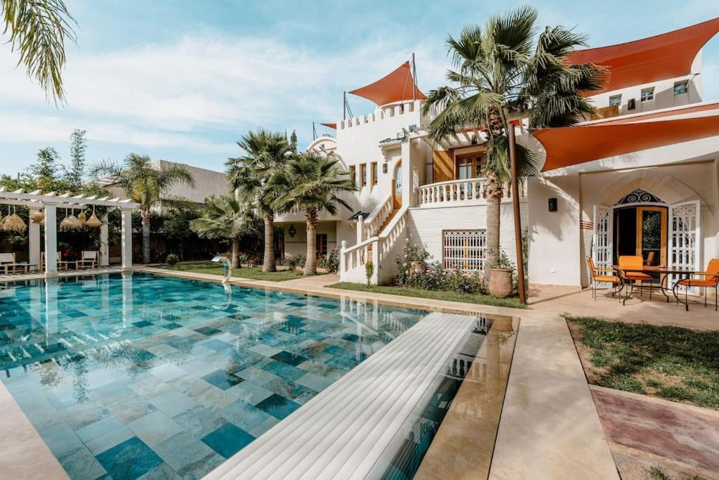 La D'oz Pour 12 Personnes Golf Amelkis Villa Marrakesch