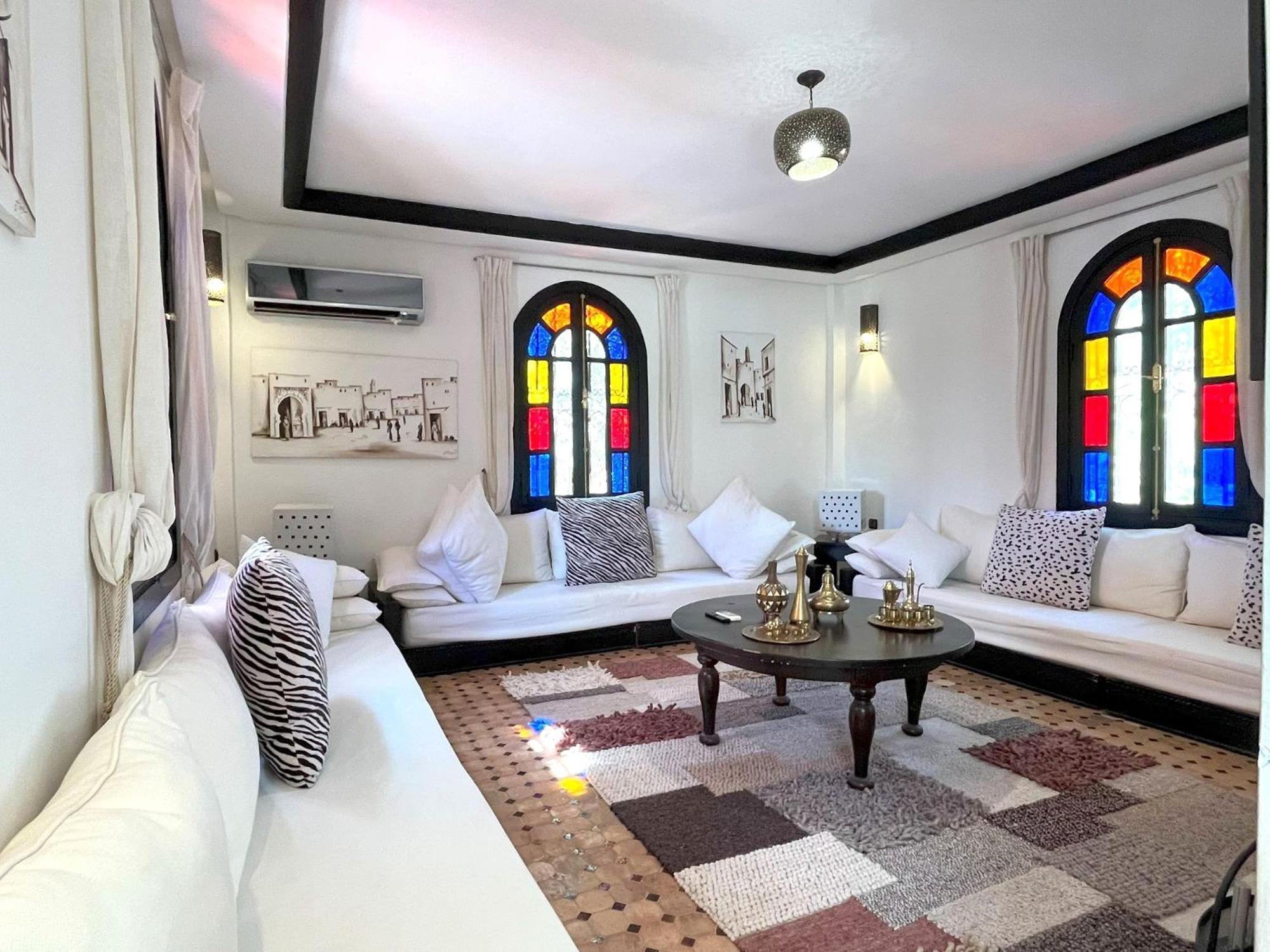 Palais Ona Villa *