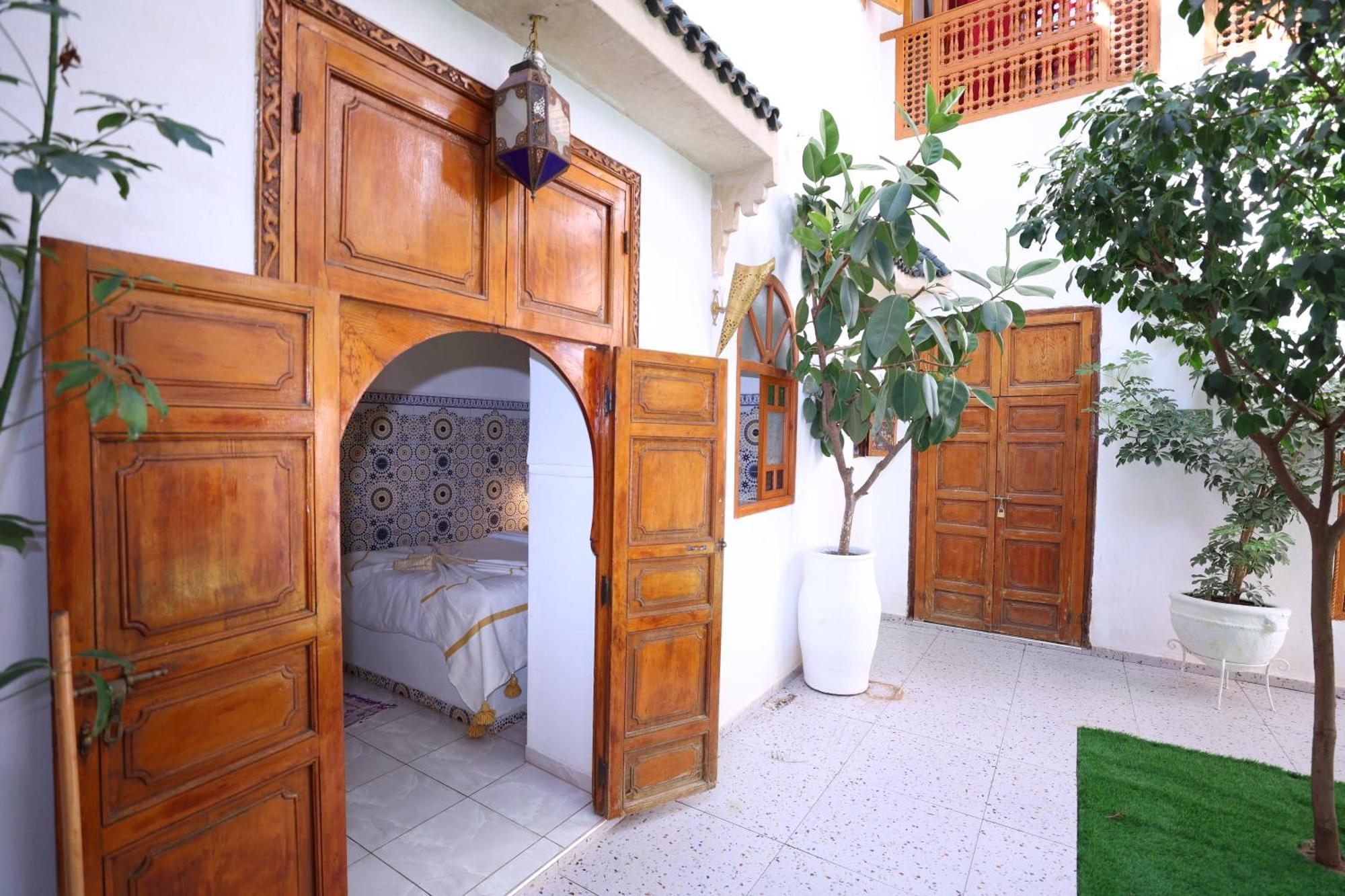 Riad O Ly 3*