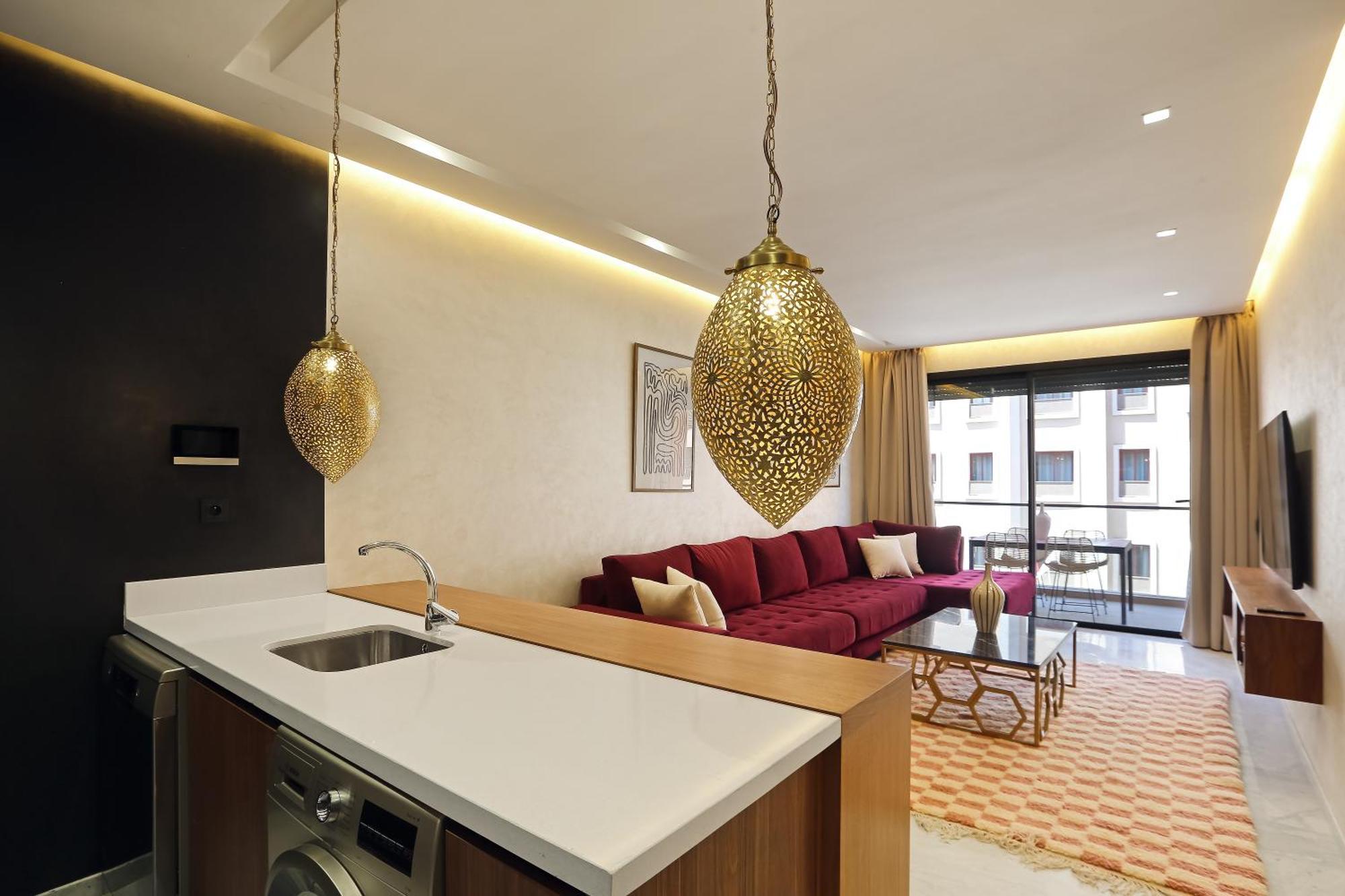Brand New And Stylish Location *