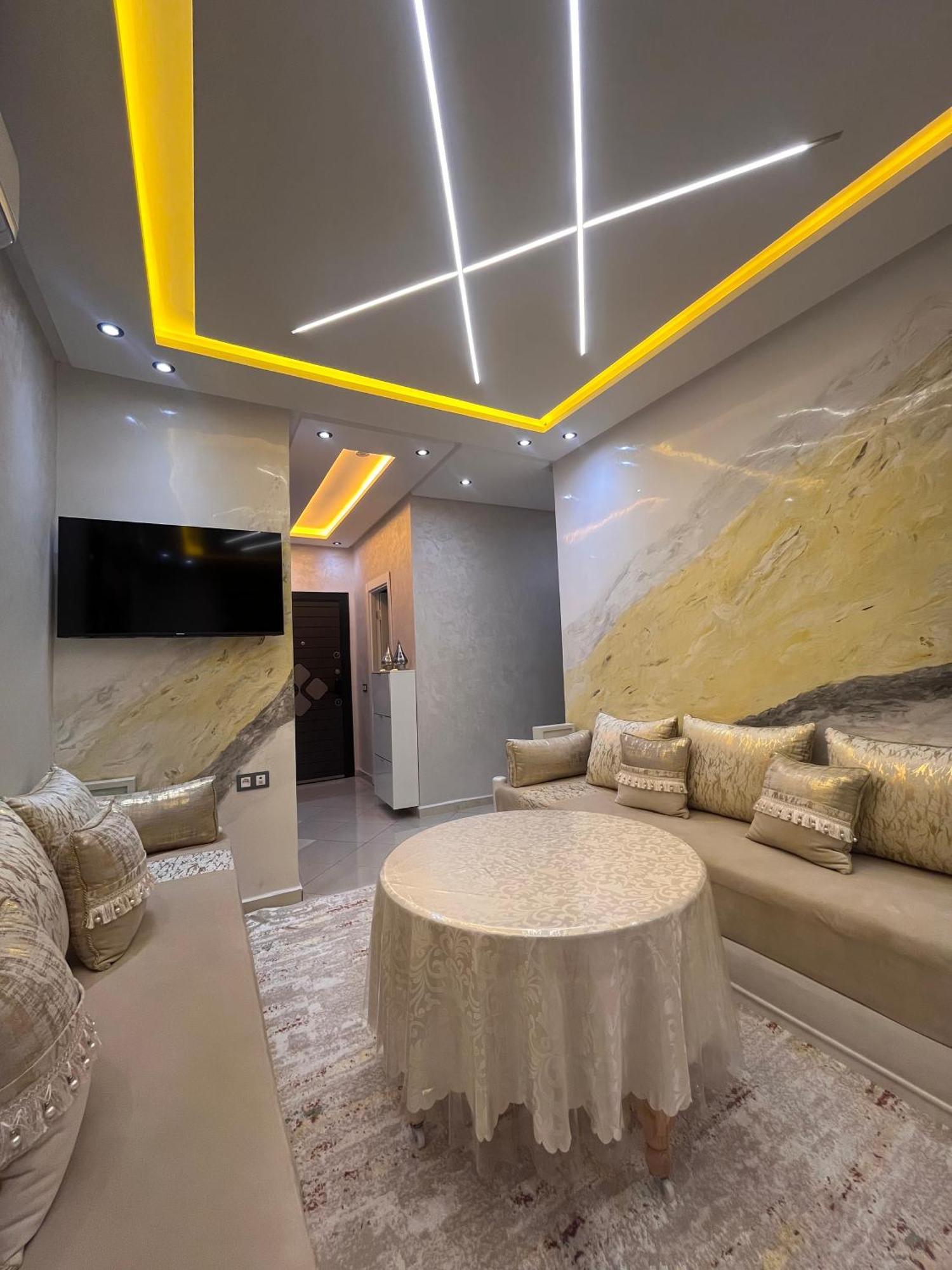 Renove Avec Style Et Parking Surveille Appartement Marrakesh