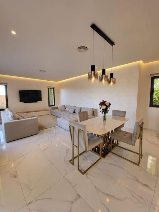 Villa Luxe&cozy Piscine Prive 20 Min Du Centre *