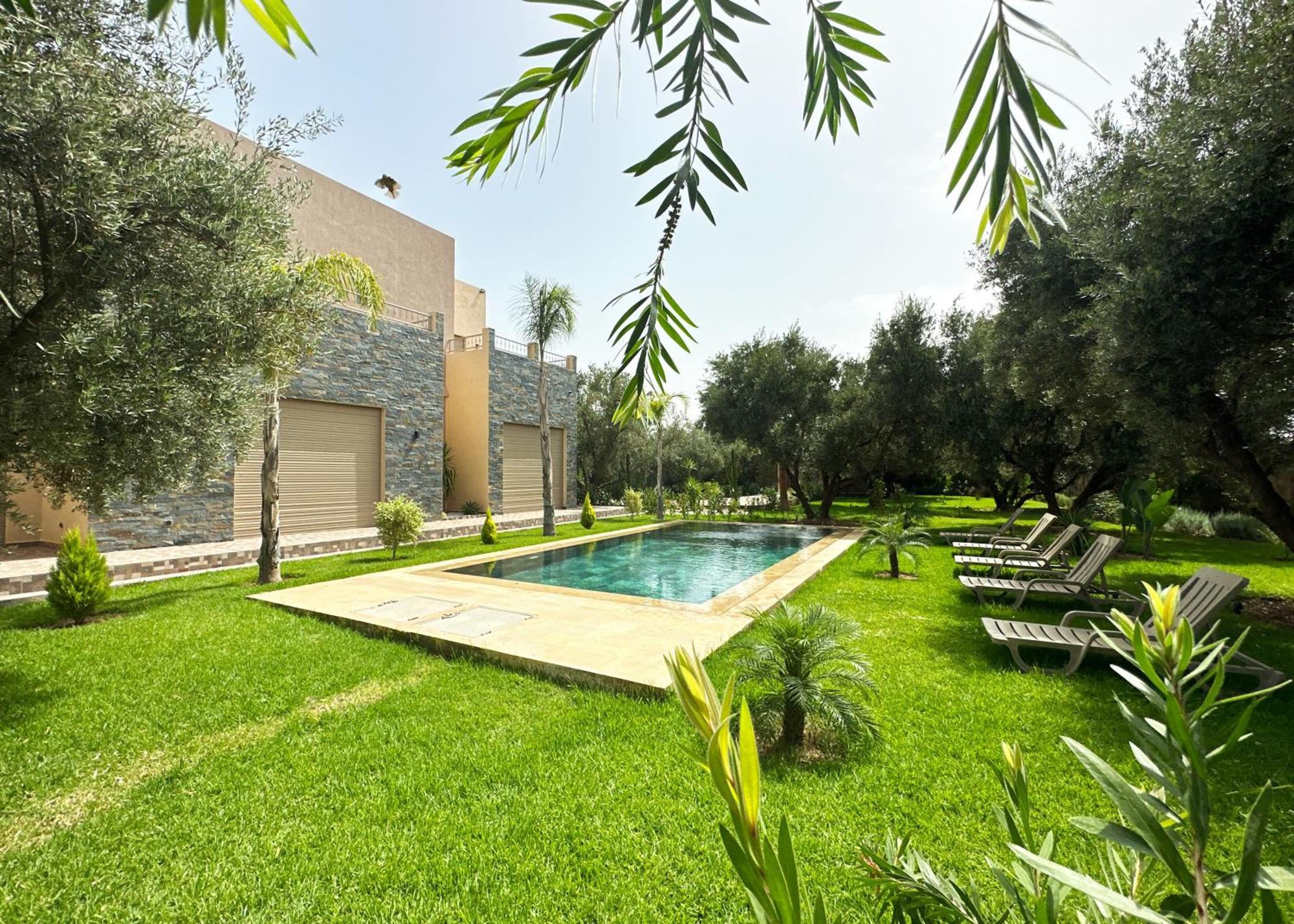 Kamelia & Piscine & Hammam *