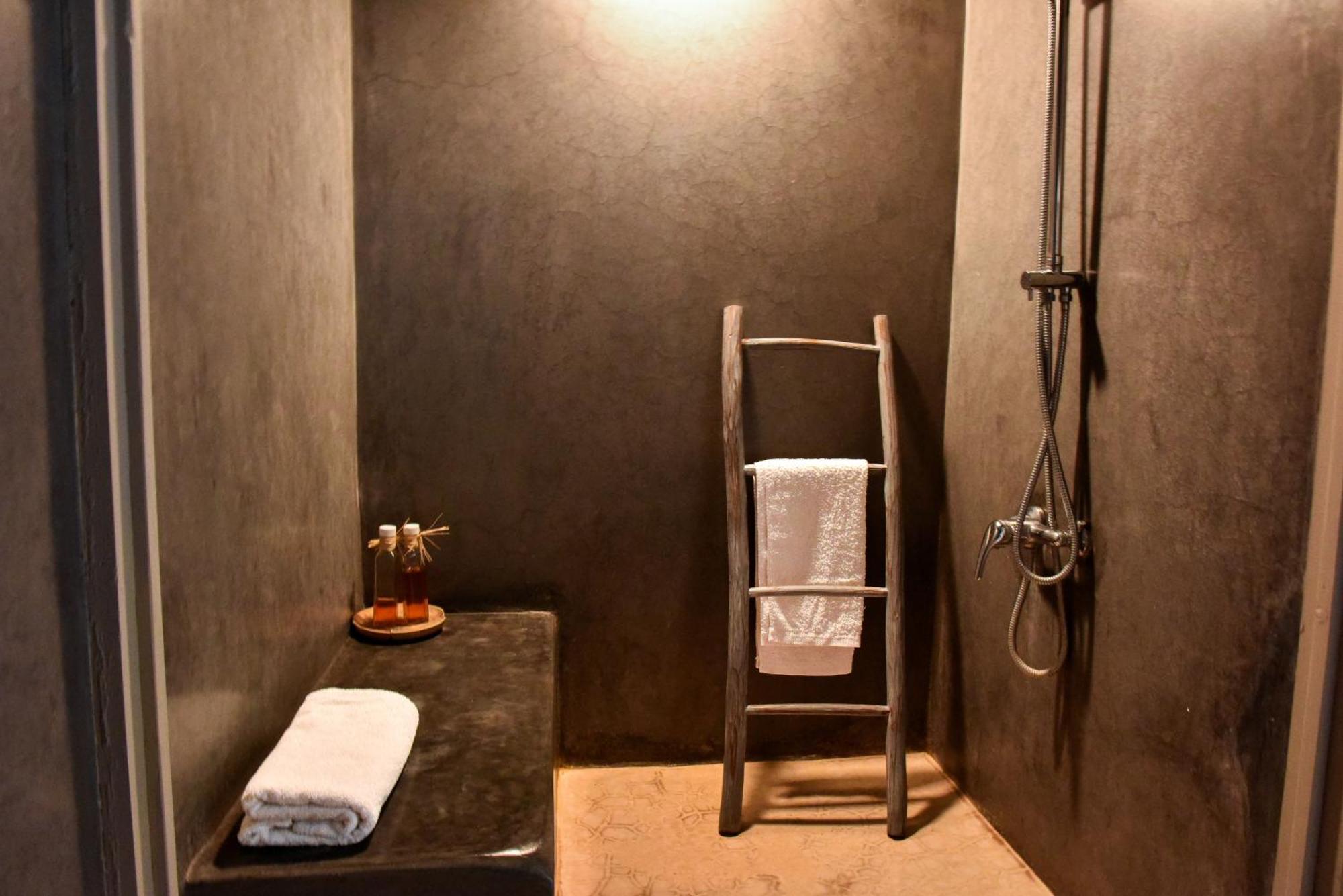 Riad 117 *