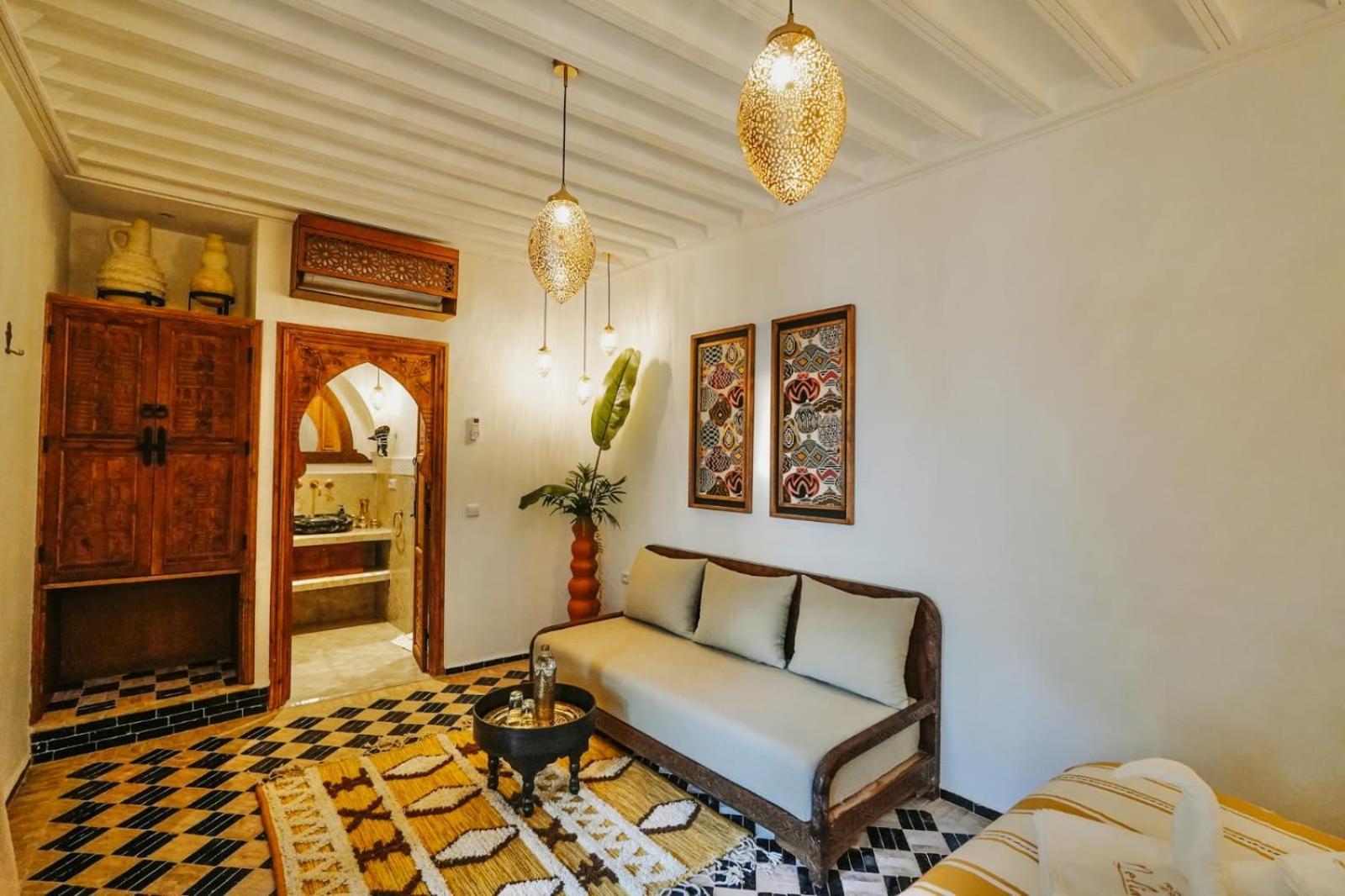 Nelia Marrakech, Collection