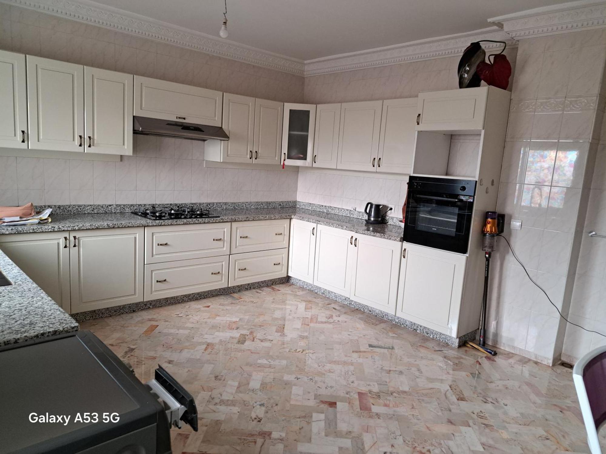 Apartment Elegance Et Authenticite