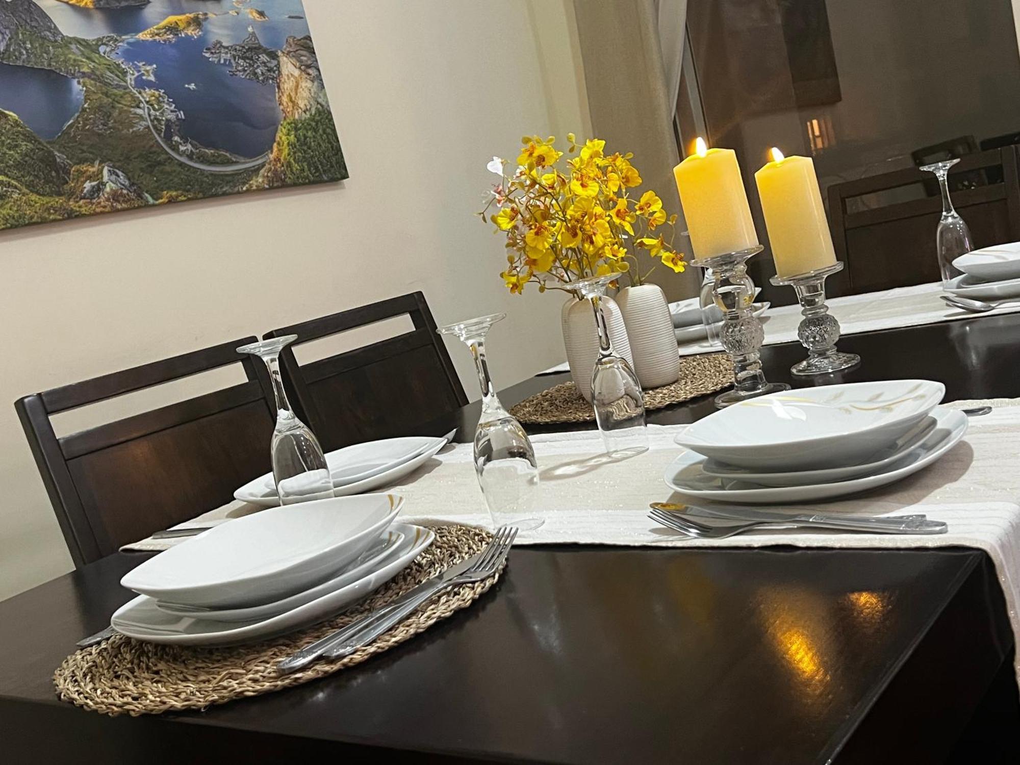 Beautiful, Great Equipped 122 M Near Majorelle Garden And Gueliz With Pool Views And A Large Balcony And Terrace