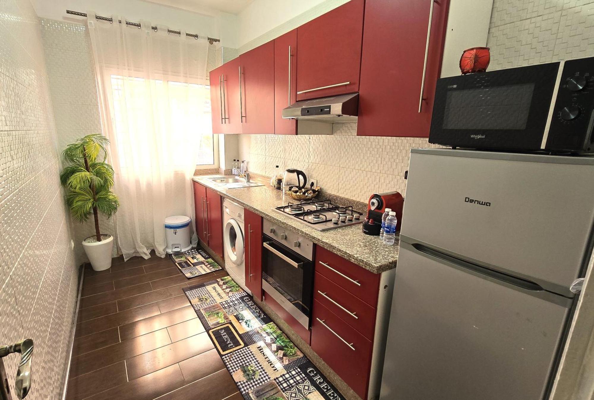 2 A Gueliz, Clim, Piscine, Parking Sous Terrain Prive Apartment *