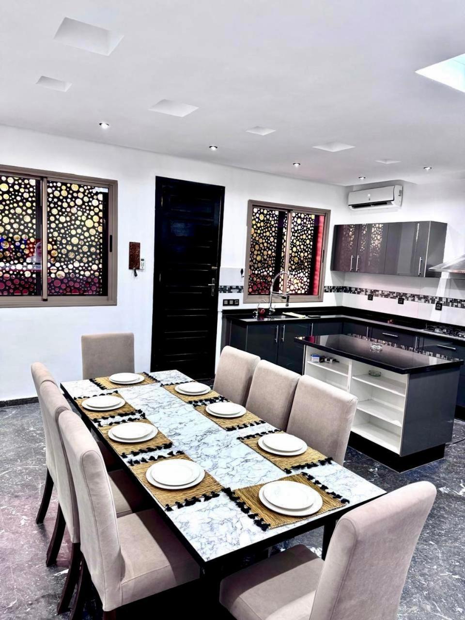 Villa Medley Luxury - Parking, Wifi & Piscine *