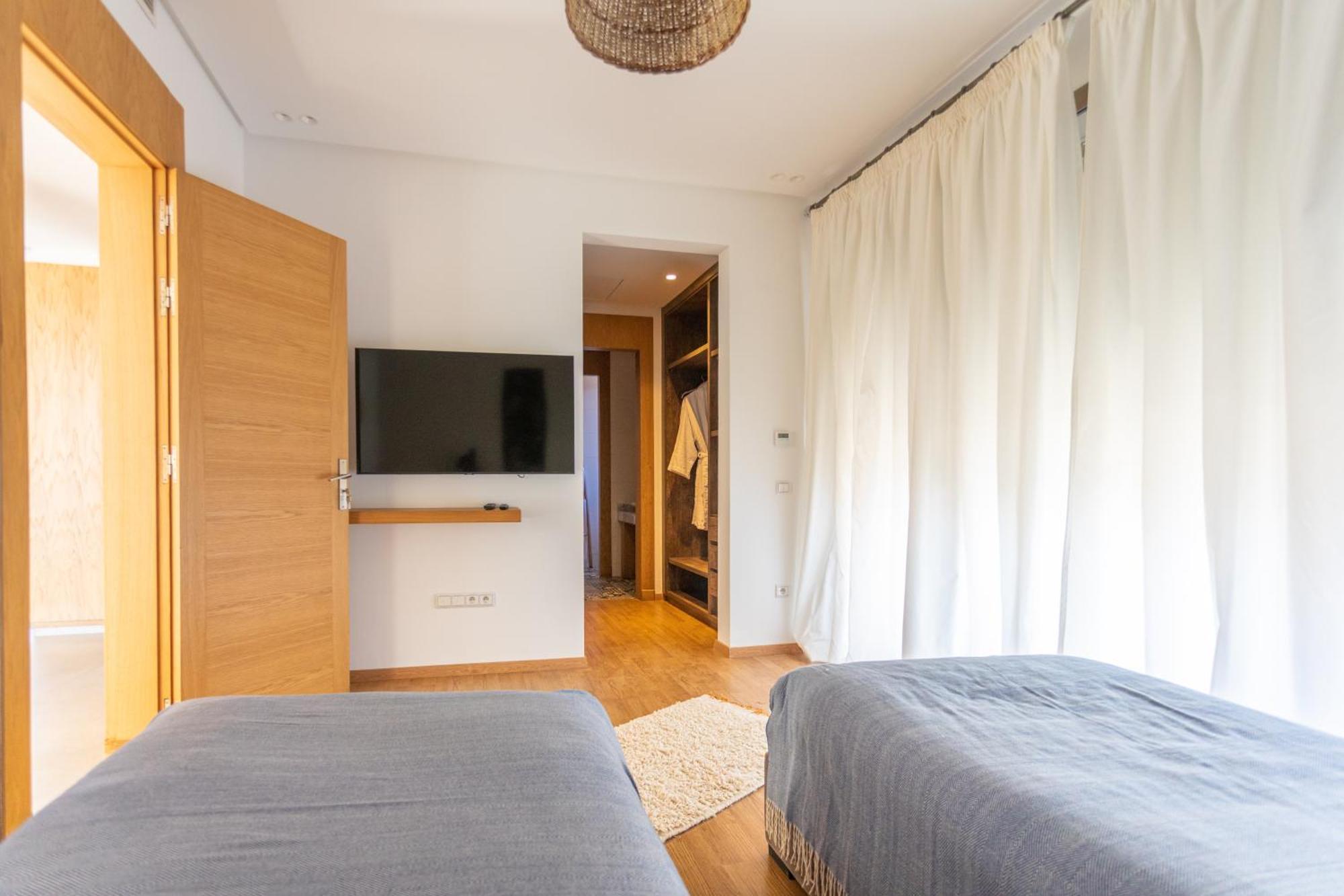 5 Moderne Villa *