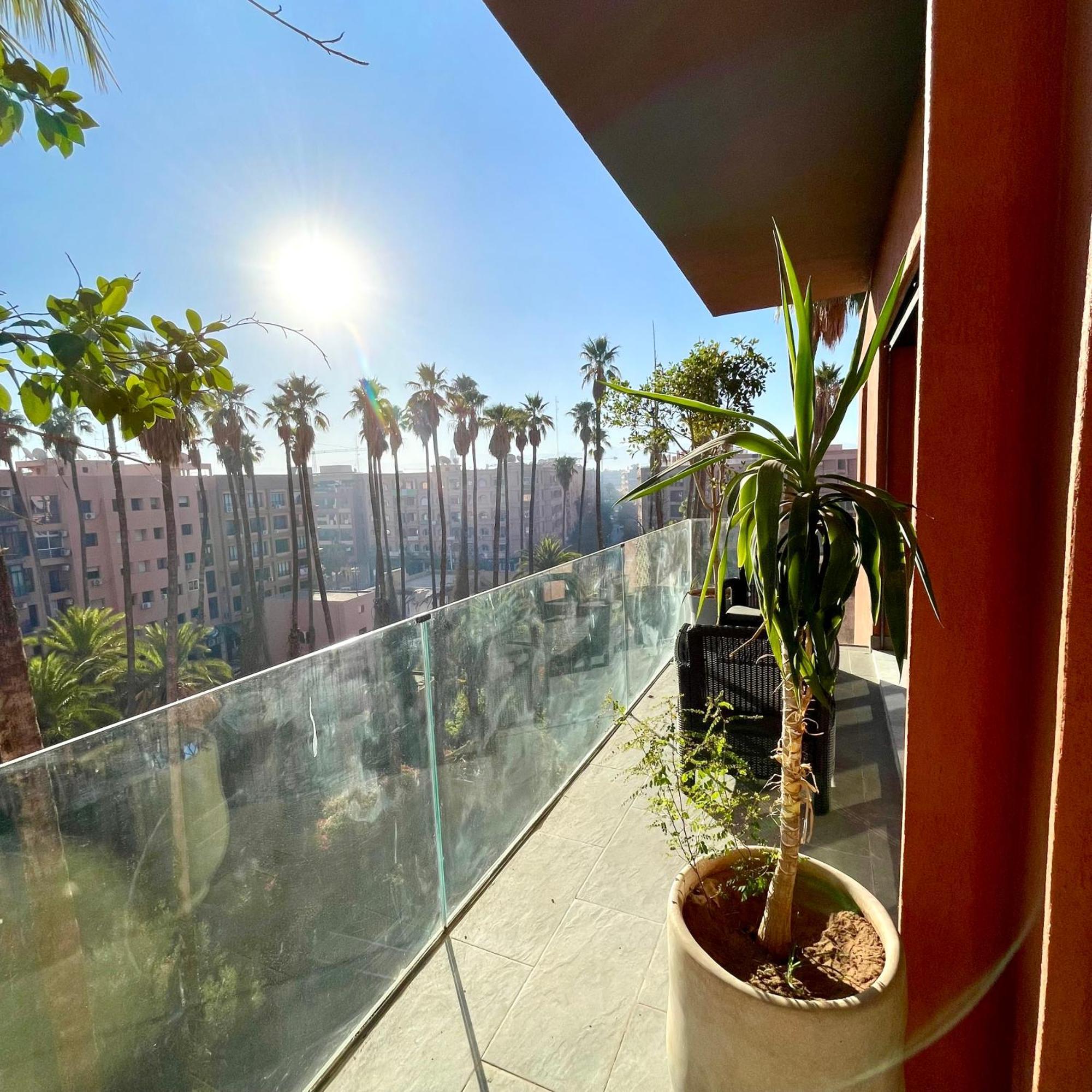 Palm View Luxury Loft In Heart Of Gueliz *