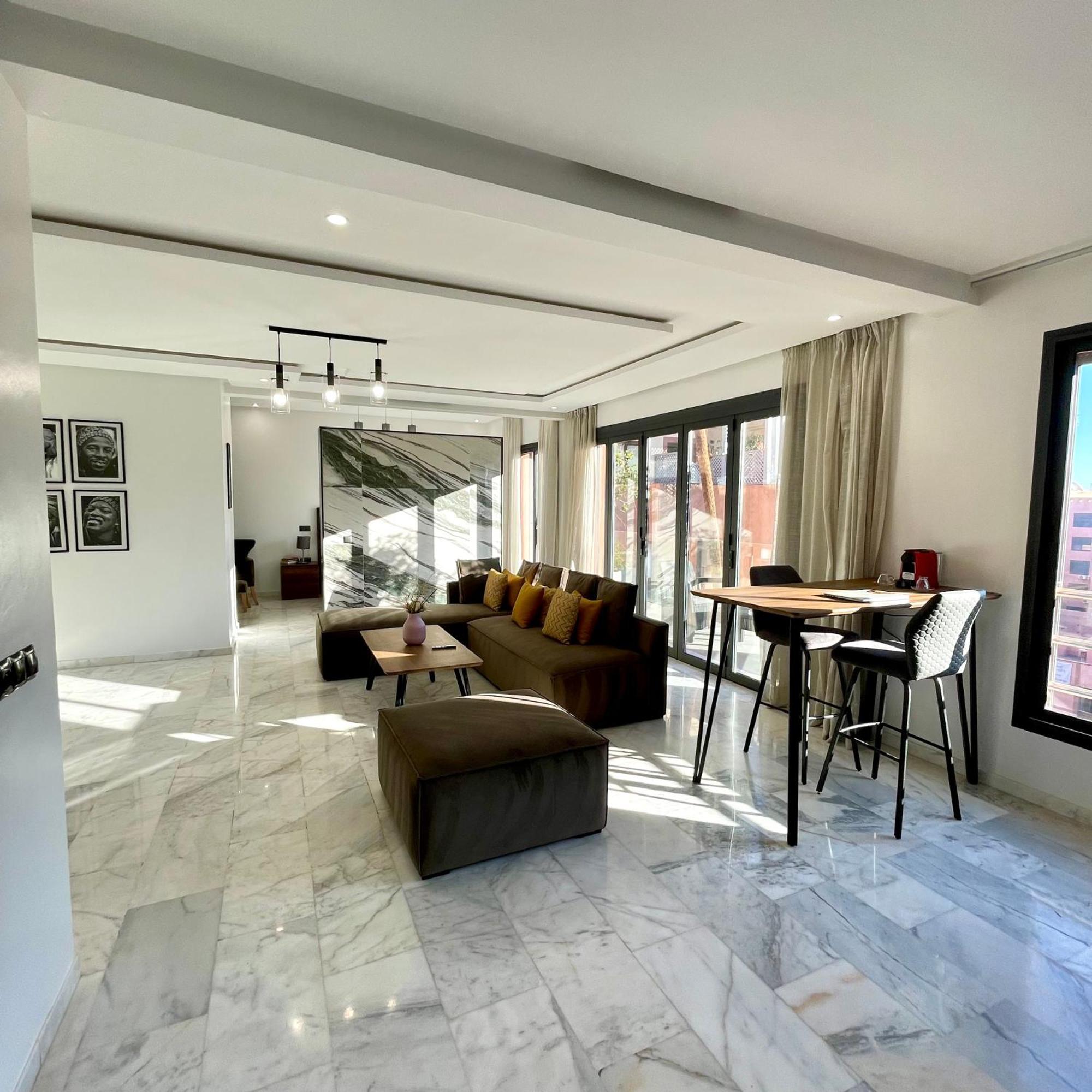 Palm View Luxury Loft In Heart Of Gueliz Appartement