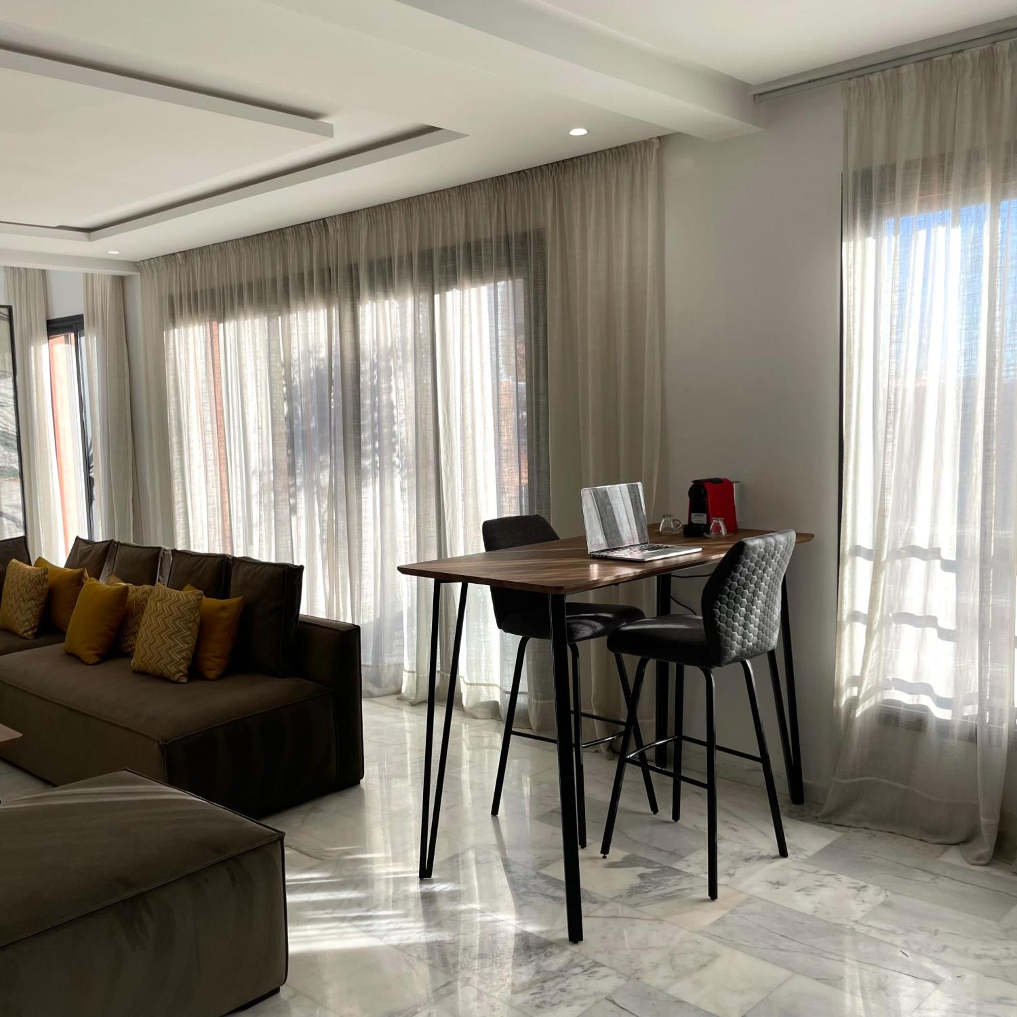 Palm View Luxury Loft In Heart Of Gueliz *