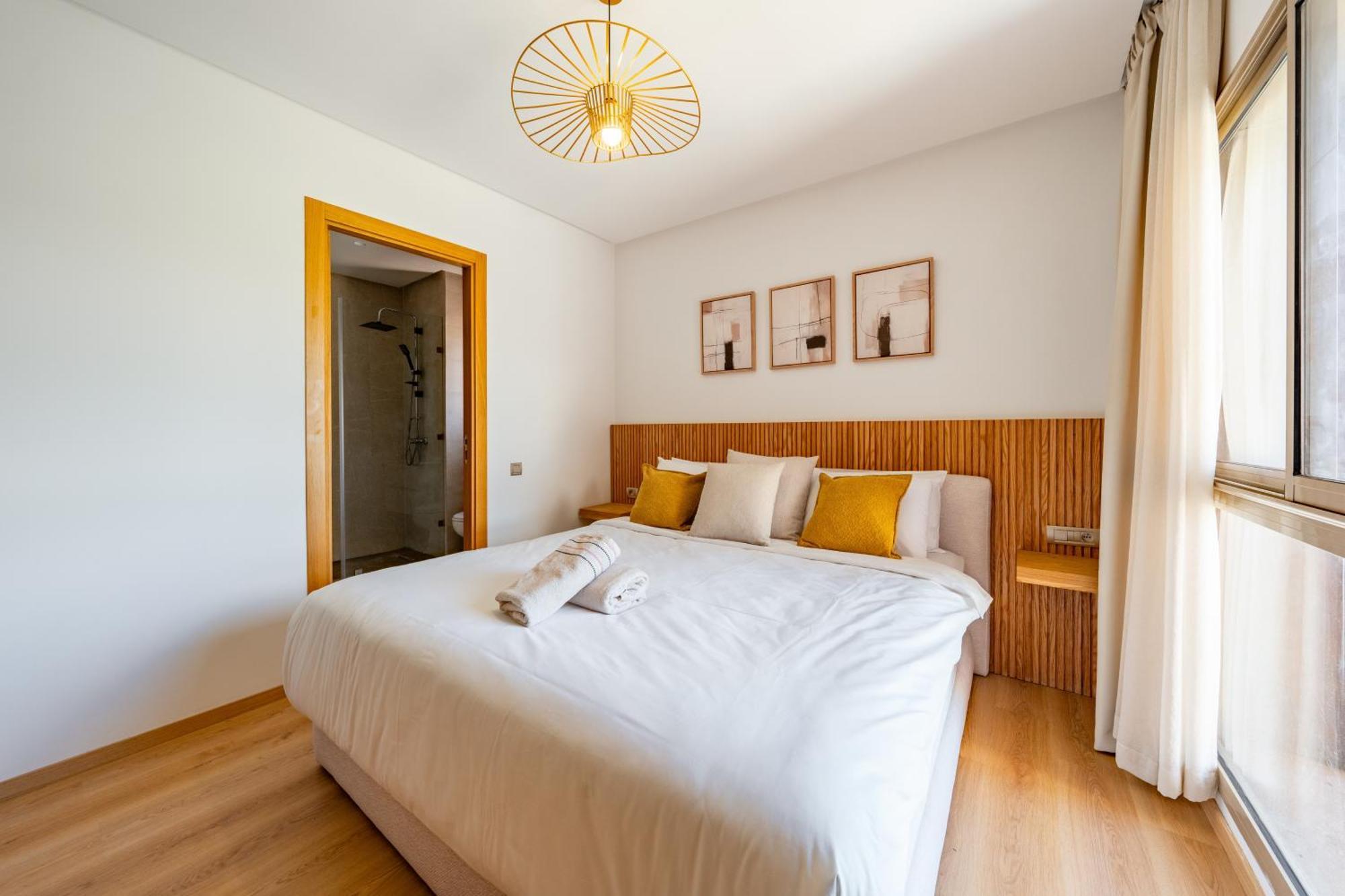 Modern Appart-golf View, Terrace & Fiber Optic Appartement