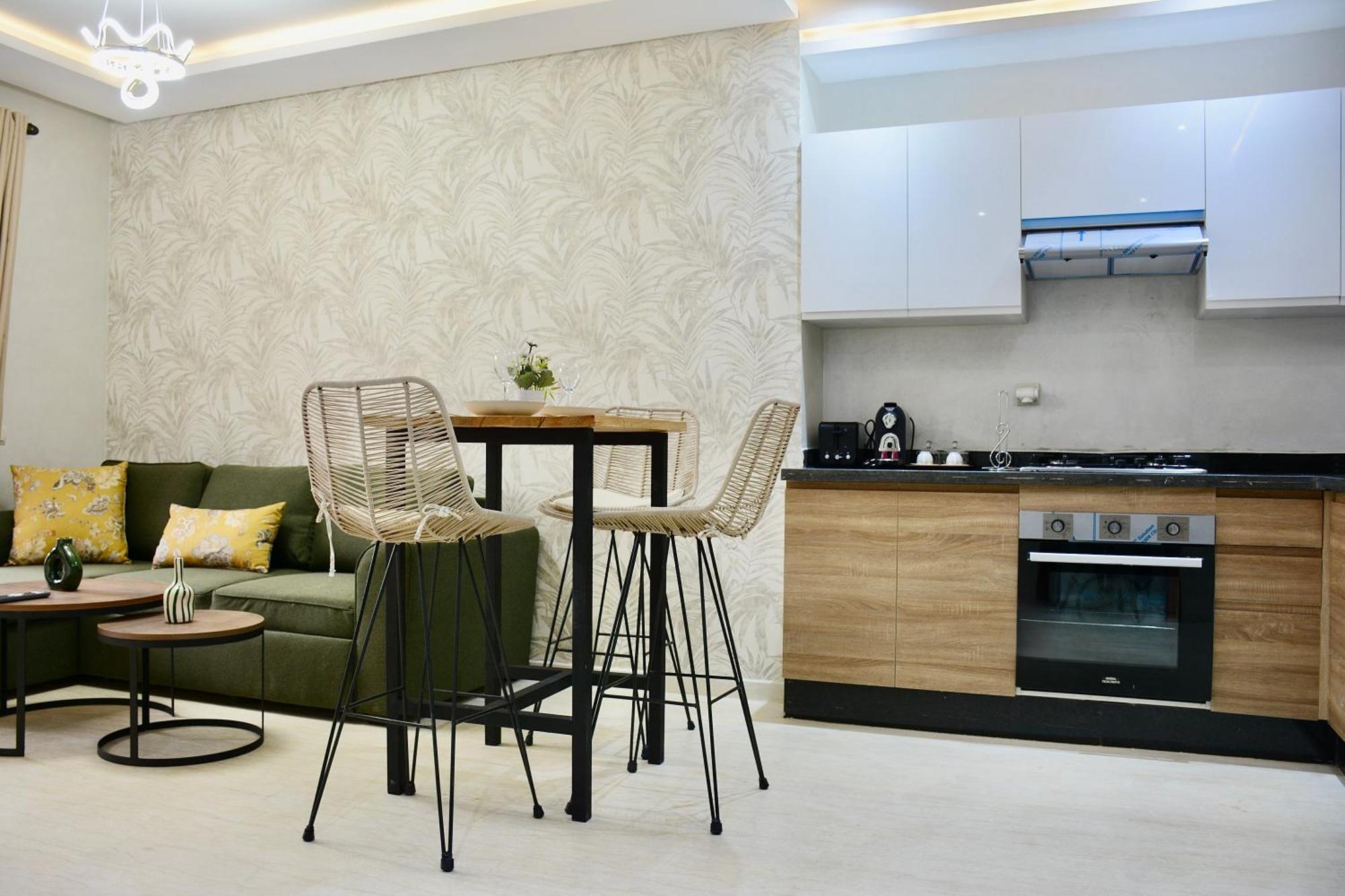 Serenity Center Apartment