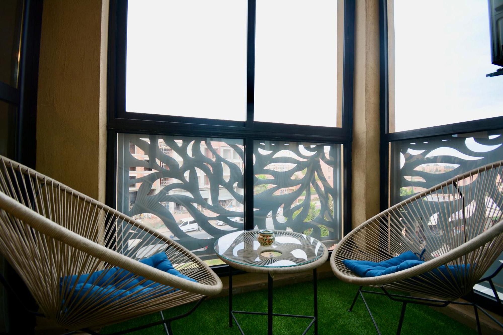 Serenity Center Apartment *
