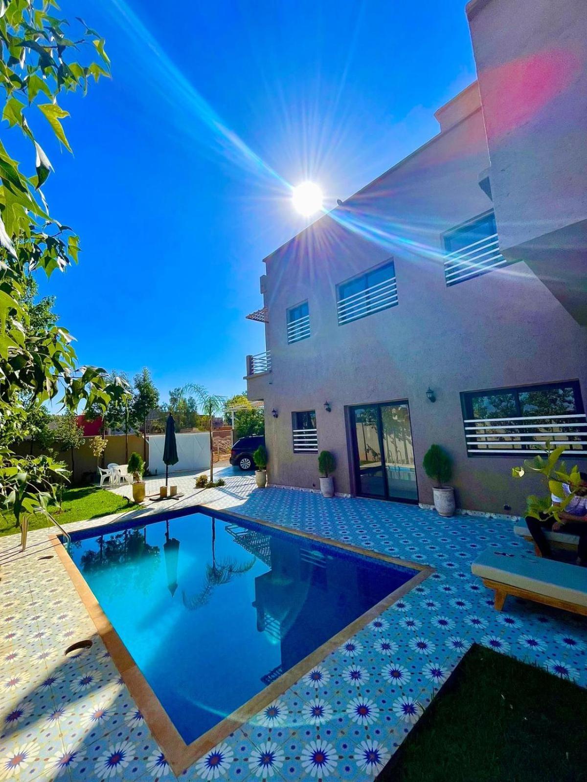 Mazigh & Piscine *
