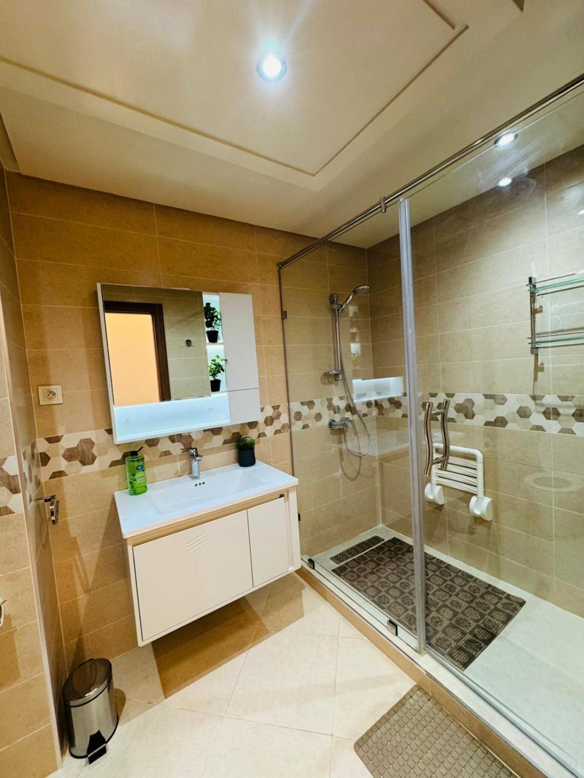 Luxury In Marrakech - Pool & Fast Wi-fi Appartement