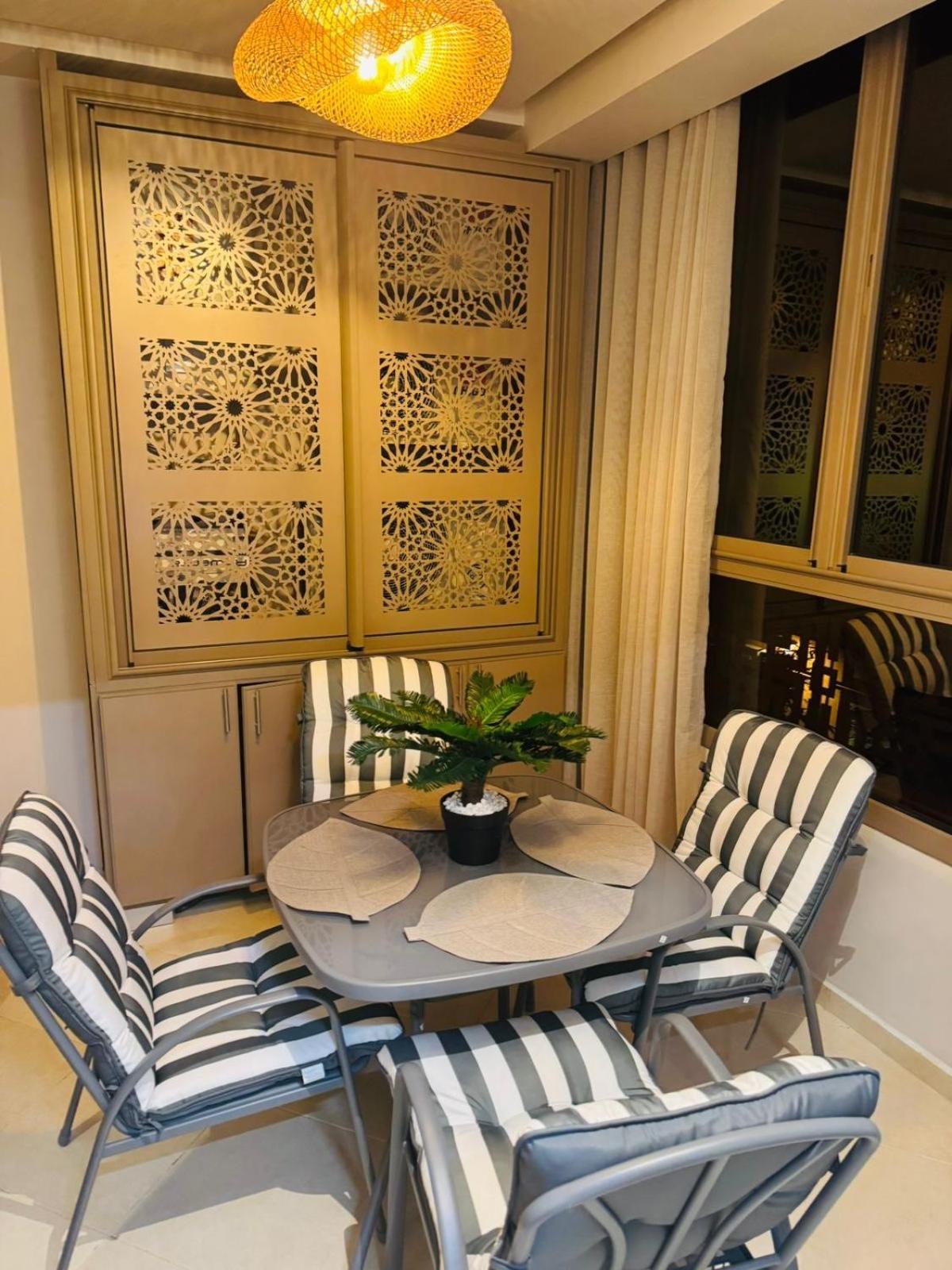 Luxury In Marrakech - Pool & Fast Wi-fi Appartement *